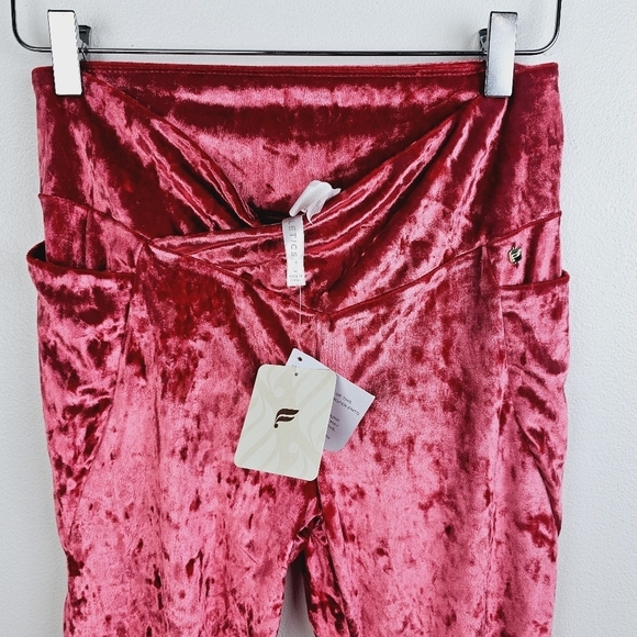 Fabletics High-Waisted Crushed Velour Crossover Leggings NWT Large Tall - Picture 9 of 15